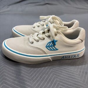 Cariuma X Avatar White & Blue Women's Sneakers Size US 6.5